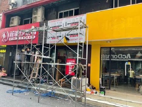 环江制作广告招牌如何避免它发黄？